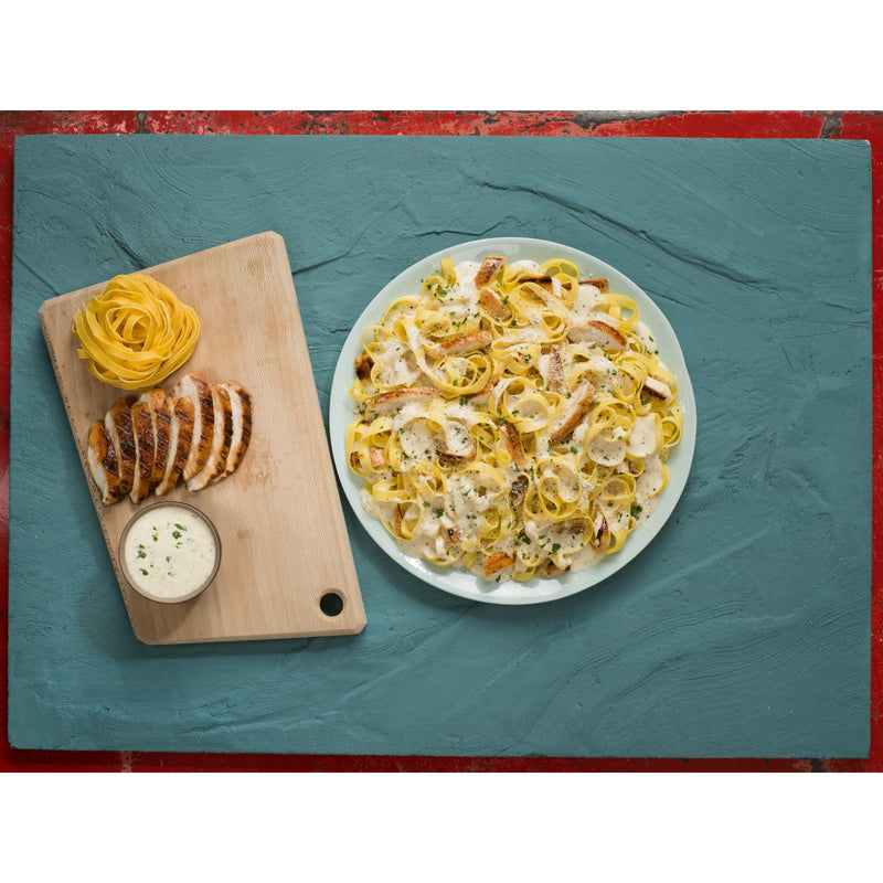 Giovanni Rana Fettuccine Chicken Alfredo Premium Meal Kit Tray (Family Size, 39oz), Refrigerated — photo 2